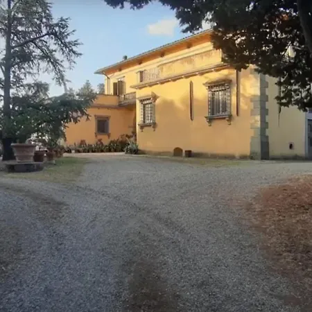 All'interno Della Il Castellaccio 民宿 *